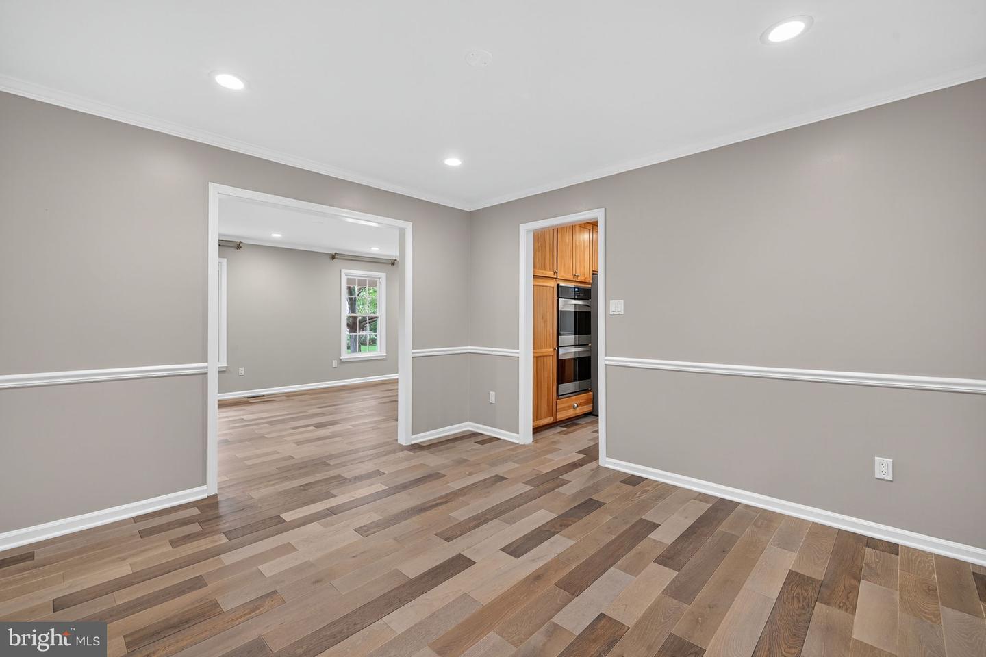 3613 GREAT LAUREL LN, FAIRFAX, Virginia 22033, 4 Bedrooms Bedrooms, ,3 BathroomsBathrooms,Residential,For sale,3613 GREAT LAUREL LN,VAFX2273204 MLS # VAFX2273204