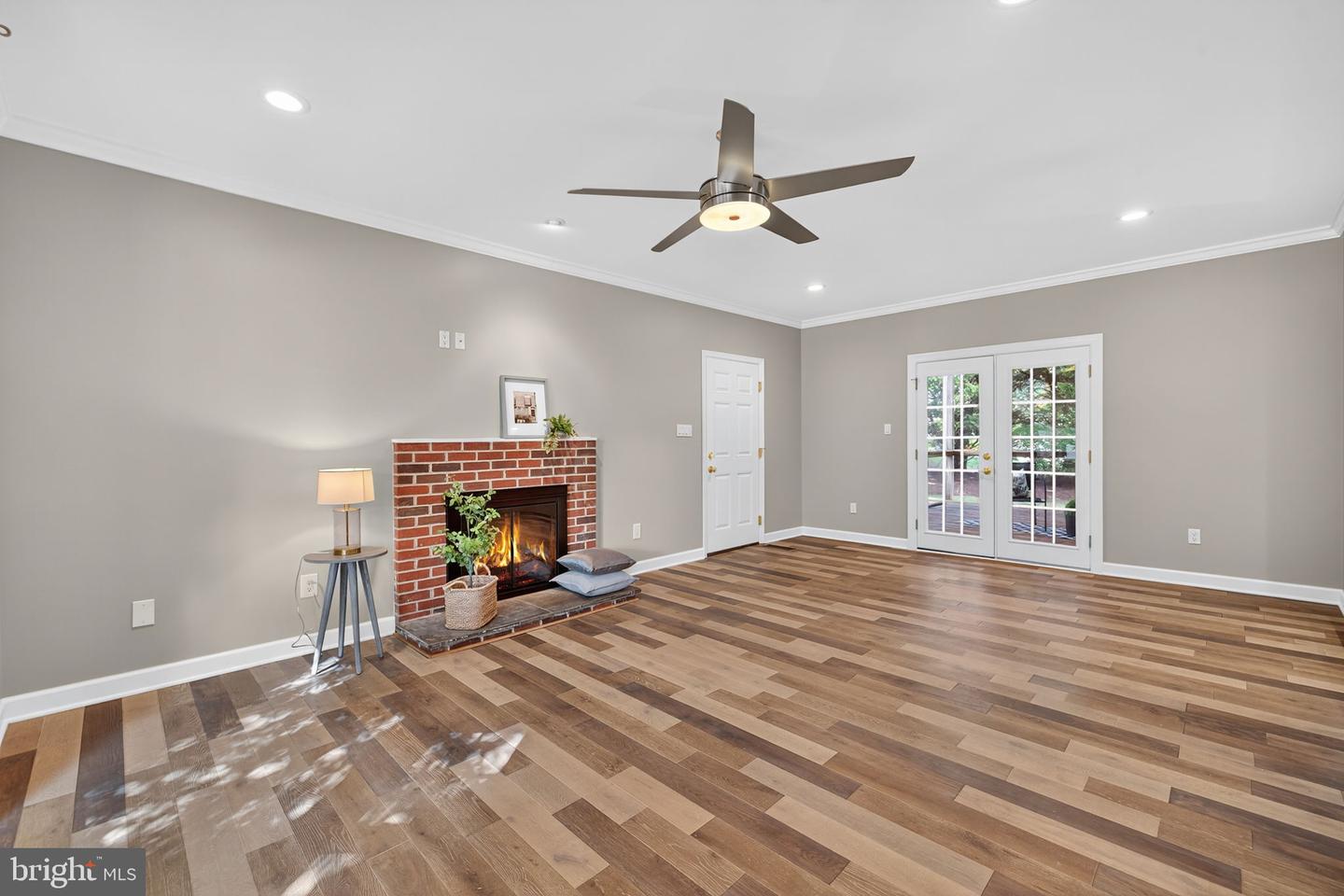 3613 GREAT LAUREL LN, FAIRFAX, Virginia 22033, 4 Bedrooms Bedrooms, ,3 BathroomsBathrooms,Residential,For sale,3613 GREAT LAUREL LN,VAFX2273204 MLS # VAFX2273204