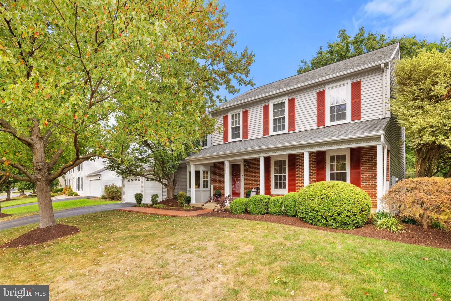 3613 GREAT LAUREL LN, FAIRFAX, Virginia 22033, 4 Bedrooms Bedrooms, ,3 BathroomsBathrooms,Residential,For sale,3613 GREAT LAUREL LN,VAFX2273204 MLS # VAFX2273204