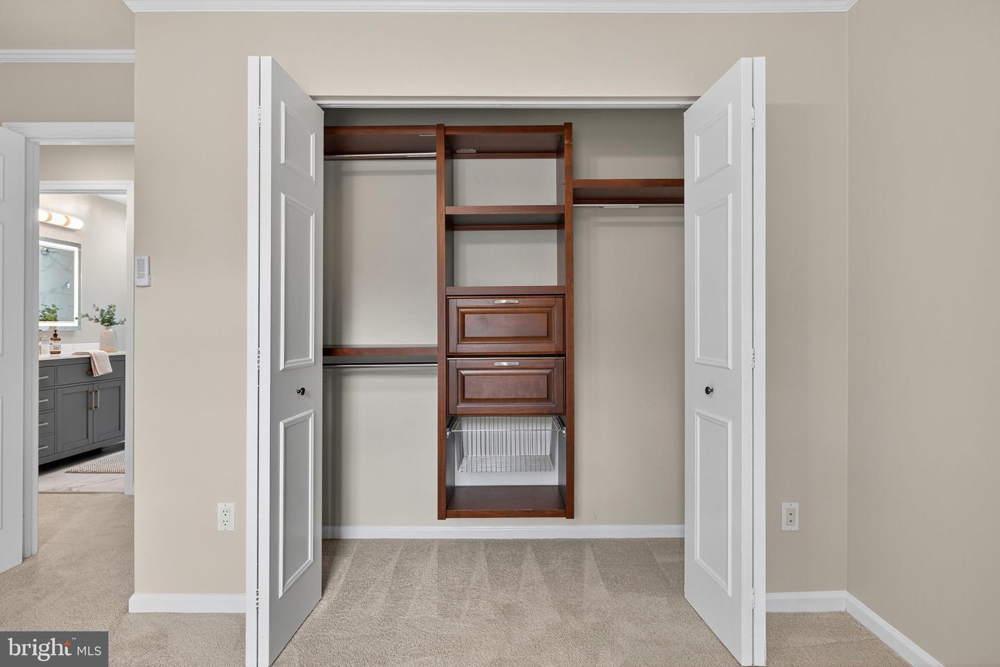 3613 GREAT LAUREL LN, FAIRFAX, Virginia 22033, 4 Bedrooms Bedrooms, ,3 BathroomsBathrooms,Residential,For sale,3613 GREAT LAUREL LN,VAFX2273204 MLS # VAFX2273204