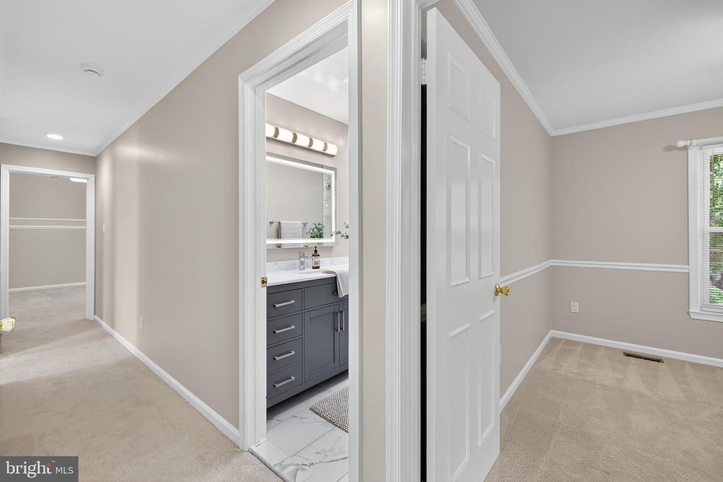 3613 GREAT LAUREL LN, FAIRFAX, Virginia 22033, 4 Bedrooms Bedrooms, ,3 BathroomsBathrooms,Residential,For sale,3613 GREAT LAUREL LN,VAFX2273204 MLS # VAFX2273204