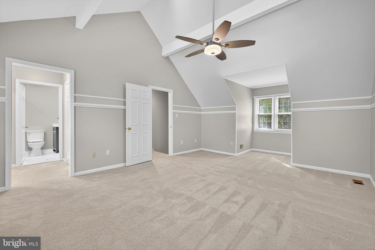 3613 GREAT LAUREL LN, FAIRFAX, Virginia 22033, 4 Bedrooms Bedrooms, ,3 BathroomsBathrooms,Residential,For sale,3613 GREAT LAUREL LN,VAFX2273204 MLS # VAFX2273204