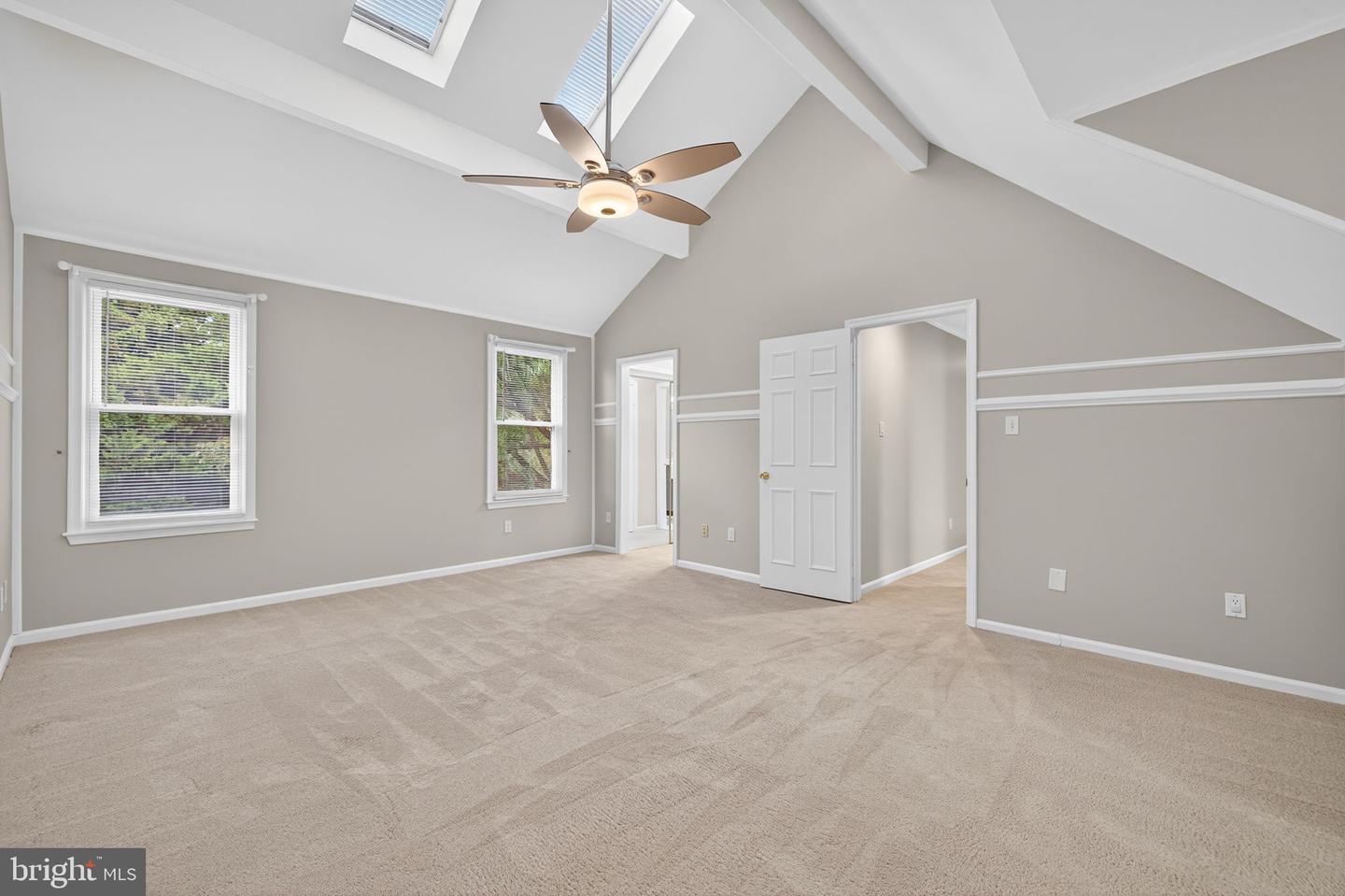 3613 GREAT LAUREL LN, FAIRFAX, Virginia 22033, 4 Bedrooms Bedrooms, ,3 BathroomsBathrooms,Residential,For sale,3613 GREAT LAUREL LN,VAFX2273204 MLS # VAFX2273204
