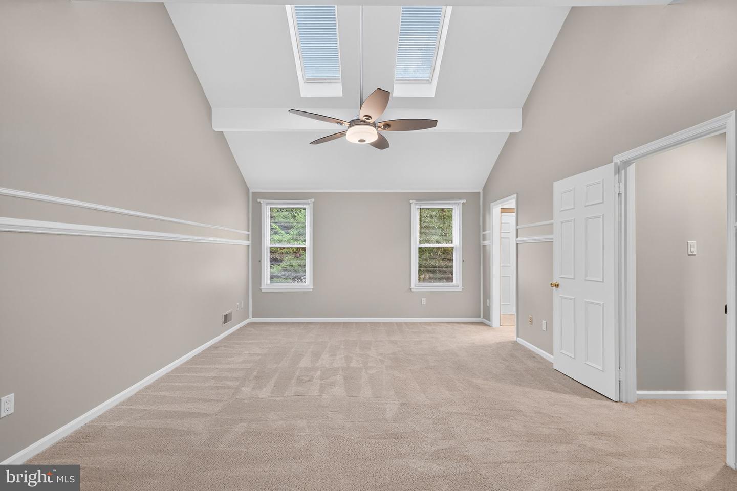 3613 GREAT LAUREL LN, FAIRFAX, Virginia 22033, 4 Bedrooms Bedrooms, ,3 BathroomsBathrooms,Residential,For sale,3613 GREAT LAUREL LN,VAFX2273204 MLS # VAFX2273204