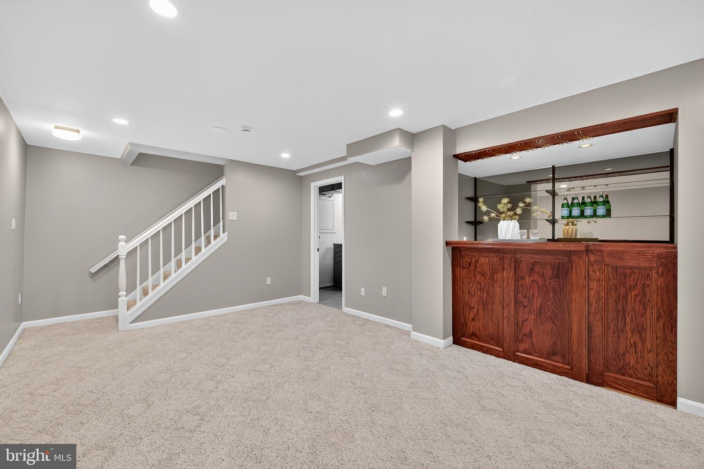 3613 GREAT LAUREL LN, FAIRFAX, Virginia 22033, 4 Bedrooms Bedrooms, ,3 BathroomsBathrooms,Residential,For sale,3613 GREAT LAUREL LN,VAFX2273204 MLS # VAFX2273204