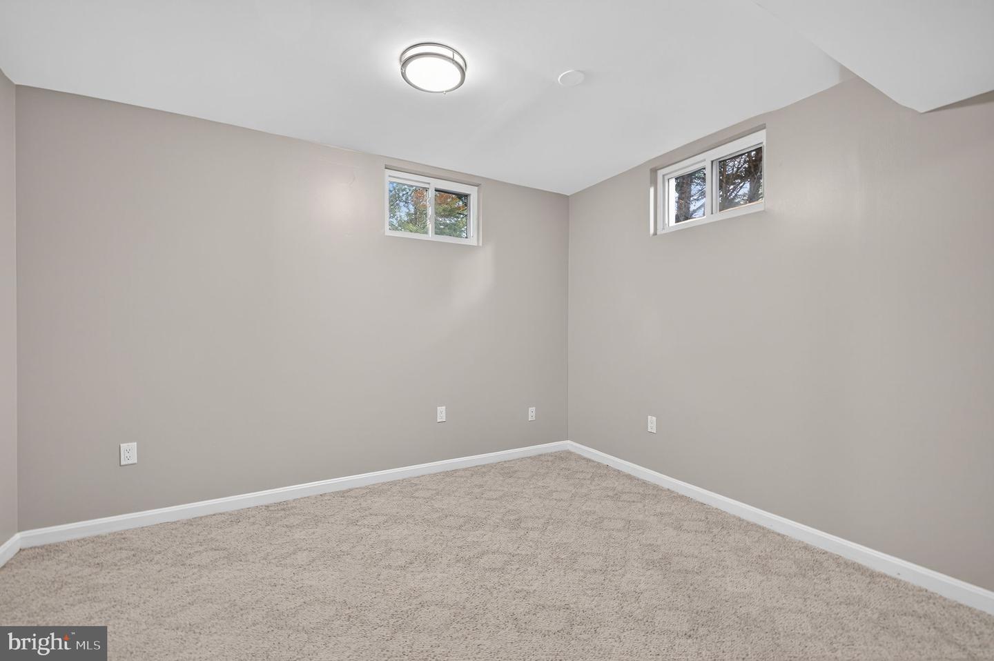 3613 GREAT LAUREL LN, FAIRFAX, Virginia 22033, 4 Bedrooms Bedrooms, ,3 BathroomsBathrooms,Residential,For sale,3613 GREAT LAUREL LN,VAFX2273204 MLS # VAFX2273204