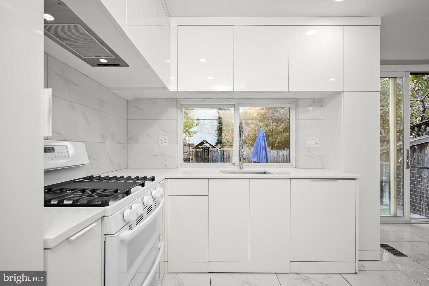 1906 37TH ST NW, WASHINGTON, District Of Columbia 20007, 3 Bedrooms Bedrooms, ,3 BathroomsBathrooms,Residential,For sale,1906 37TH ST NW,DCDC2226362 MLS # DCDC2226362 1906 37TH ST NW, WASHINGTON, District Of Columbia 20007, 3 Bedrooms Bedrooms, ,3 BathroomsBathrooms,Residential,For sale,1906 37TH ST NW,DCDC2226362 MLS # DCDC2226362