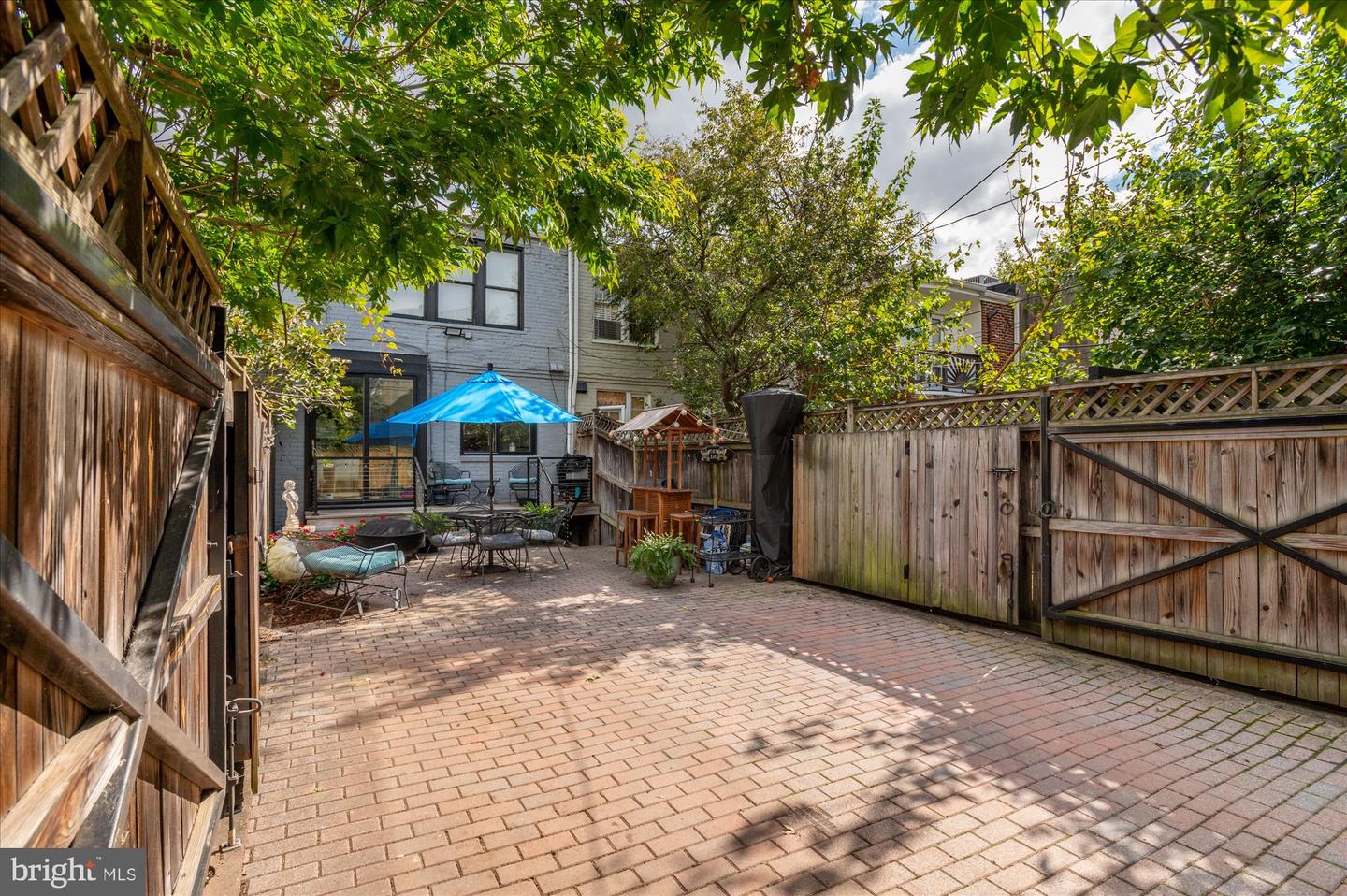 1906 37TH ST NW, WASHINGTON, District Of Columbia 20007, 3 Bedrooms Bedrooms, ,3 BathroomsBathrooms,Residential,For sale,1906 37TH ST NW,DCDC2226362 MLS # DCDC2226362