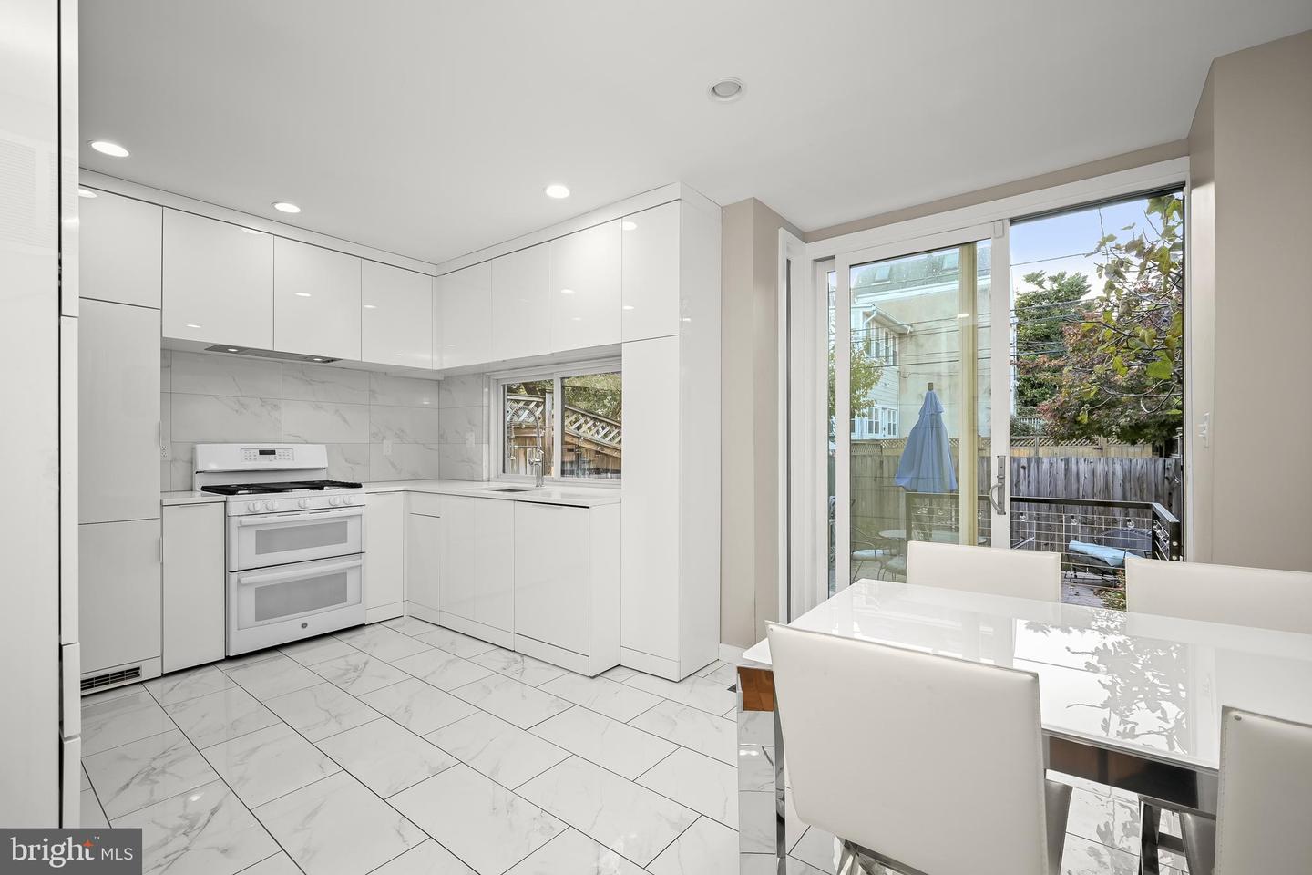 1906 37TH ST NW, WASHINGTON, District Of Columbia 20007, 3 Bedrooms Bedrooms, ,3 BathroomsBathrooms,Residential,For sale,1906 37TH ST NW,DCDC2226362 MLS # DCDC2226362 1906 37TH ST NW, WASHINGTON, District Of Columbia 20007, 3 Bedrooms Bedrooms, ,3 BathroomsBathrooms,Residential,For sale,1906 37TH ST NW,DCDC2226362 MLS # DCDC2226362