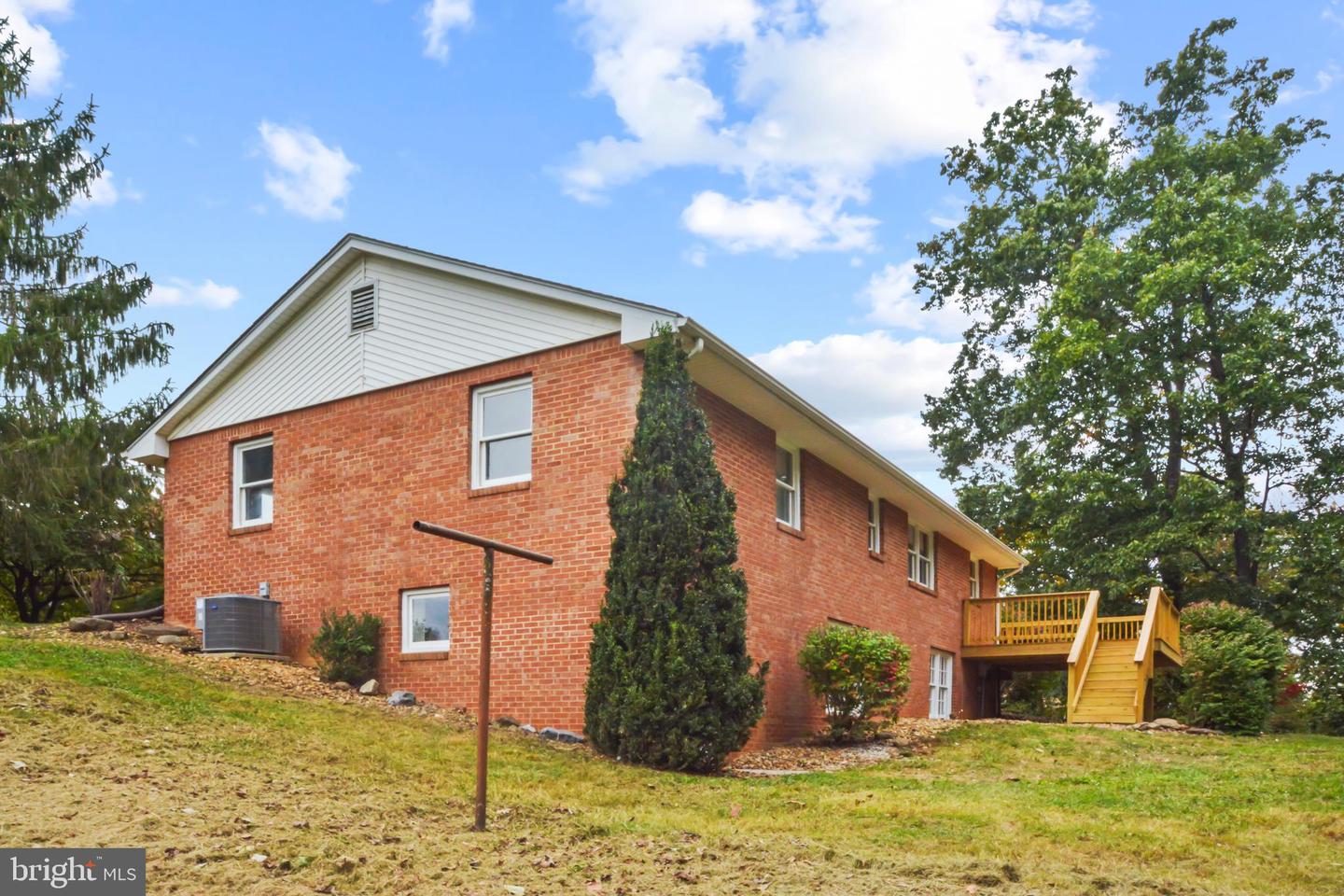 1624 WHITE HILL RD, STUARTS DRAFT, Virginia 24477, 3 Bedrooms Bedrooms, ,2 BathroomsBathrooms,Residential,For sale,1624 WHITE HILL RD,VAAG2002696 MLS # VAAG2002696