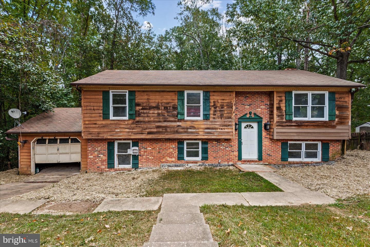 10711 ANN DAVIS DR, FREDERICKSBURG, Virginia 22408, 5 Bedrooms Bedrooms, ,3 BathroomsBathrooms,Residential,For sale,10711 ANN DAVIS DR,VASP2036878 MLS # VASP2036878