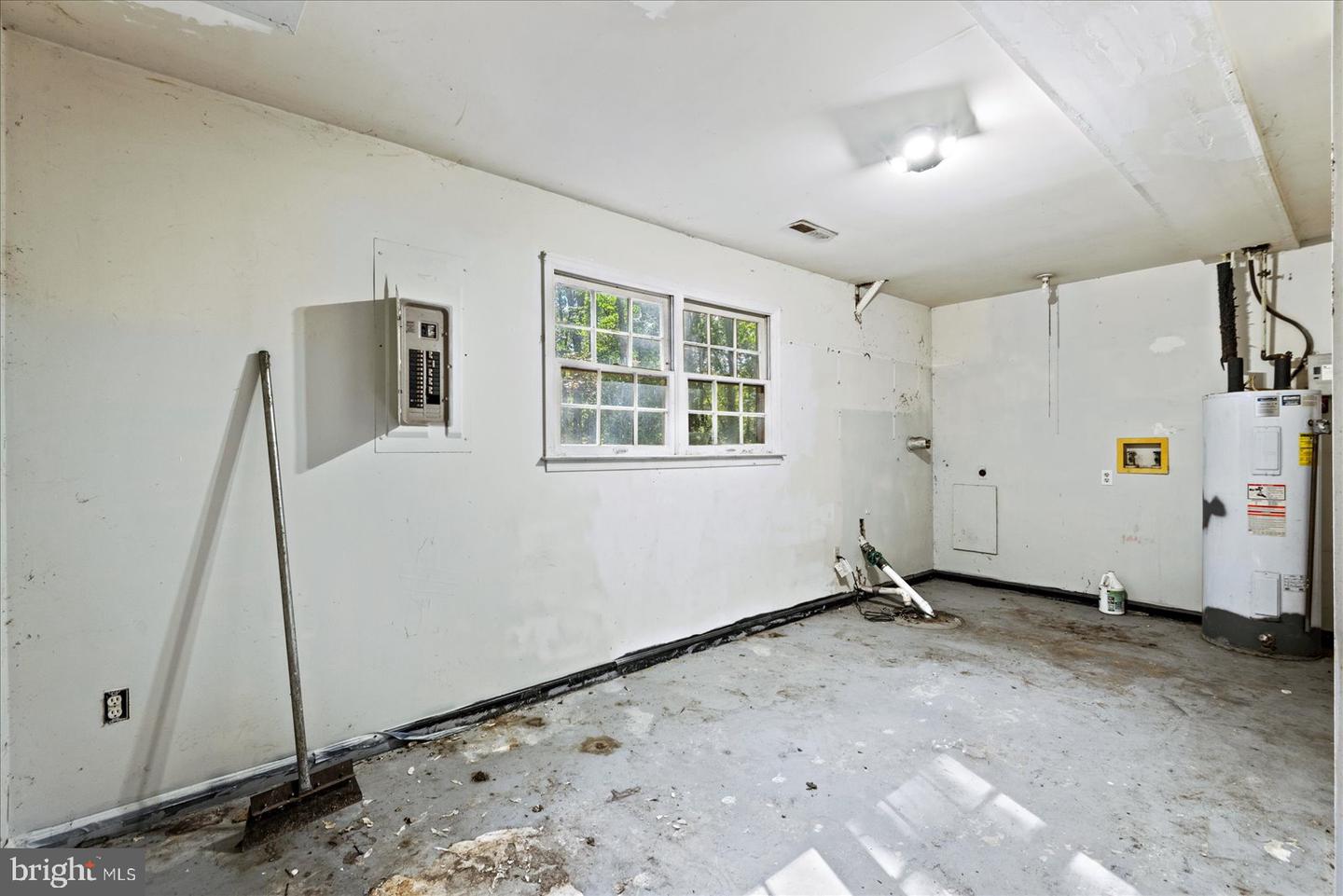 10711 ANN DAVIS DR, FREDERICKSBURG, Virginia 22408, 5 Bedrooms Bedrooms, ,3 BathroomsBathrooms,Residential,For sale,10711 ANN DAVIS DR,VASP2036878 MLS # VASP2036878