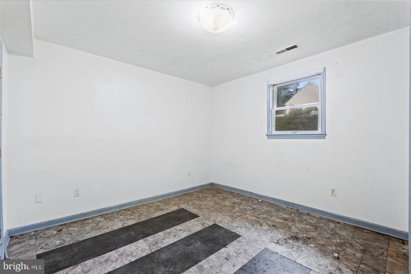 10711 ANN DAVIS DR, FREDERICKSBURG, Virginia 22408, 5 Bedrooms Bedrooms, ,3 BathroomsBathrooms,Residential,For sale,10711 ANN DAVIS DR,VASP2036878 MLS # VASP2036878