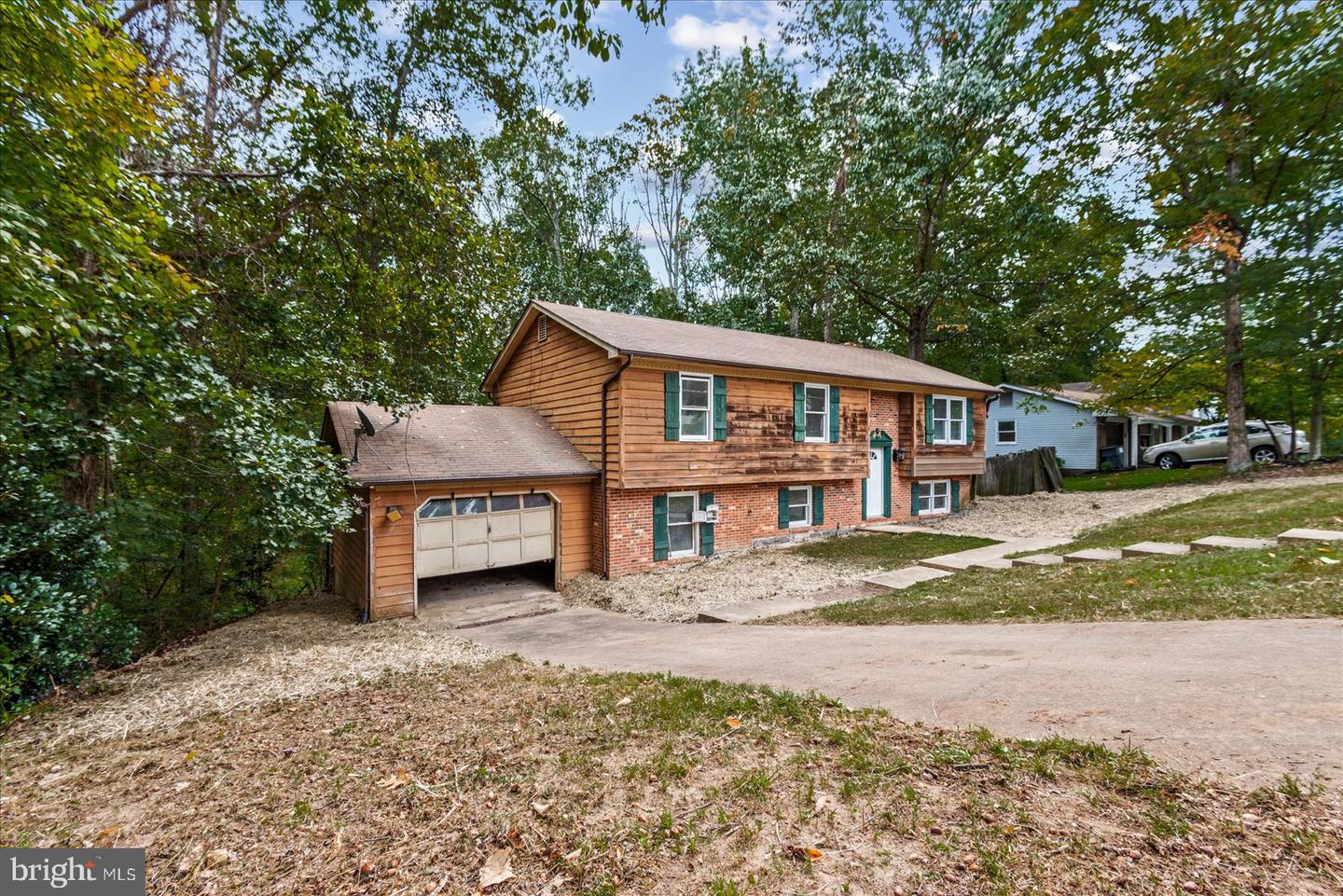 10711 ANN DAVIS DR, FREDERICKSBURG, Virginia 22408, 5 Bedrooms Bedrooms, ,3 BathroomsBathrooms,Residential,For sale,10711 ANN DAVIS DR,VASP2036878 MLS # VASP2036878