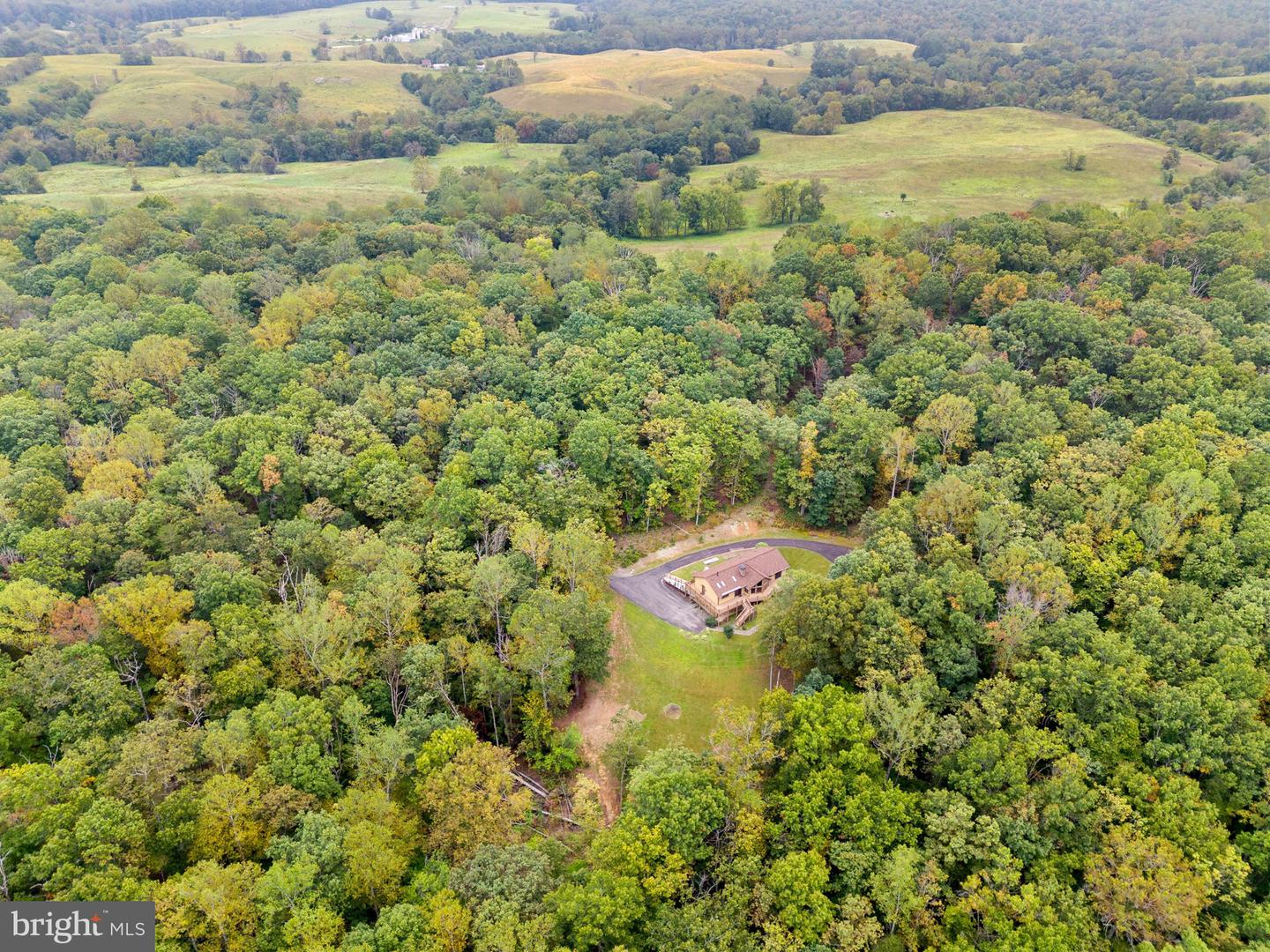 7264 TAPPS FORD RD, AMISSVILLE, Virginia 20106, 3 Bedrooms Bedrooms, ,3 BathroomsBathrooms,Residential,For sale,7264 TAPPS FORD RD,VAFQ2019366 MLS # VAFQ2019366