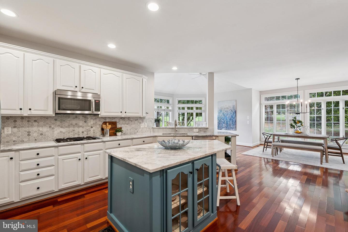 10907 GREAT POINT CT, GREAT FALLS, Virginia 22066, 5 Bedrooms Bedrooms, ,4 BathroomsBathrooms,Residential,For sale,10907 GREAT POINT CT,VAFX2274272 MLS # VAFX2274272