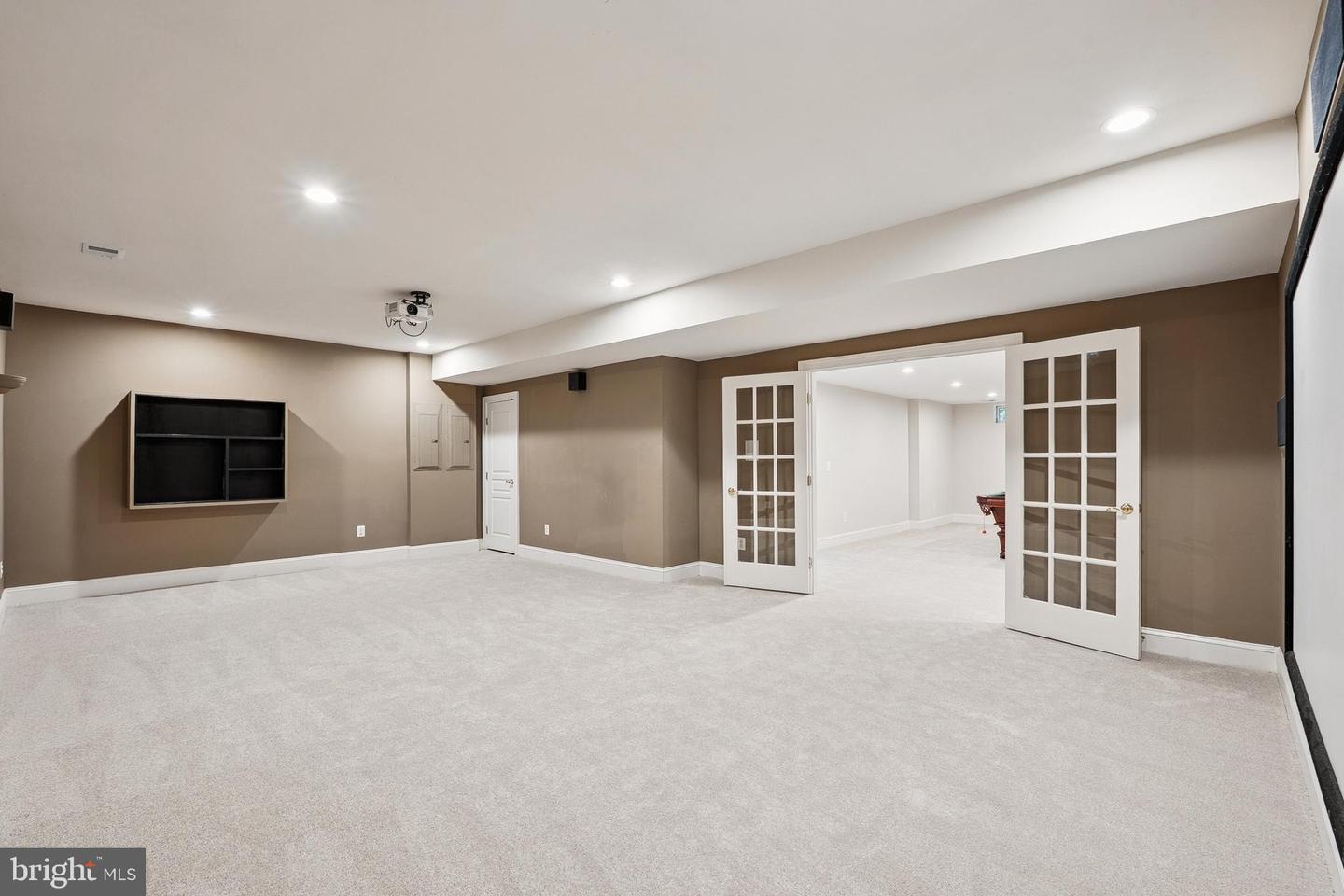 10907 GREAT POINT CT, GREAT FALLS, Virginia 22066, 5 Bedrooms Bedrooms, ,4 BathroomsBathrooms,Residential,For sale,10907 GREAT POINT CT,VAFX2274272 MLS # VAFX2274272