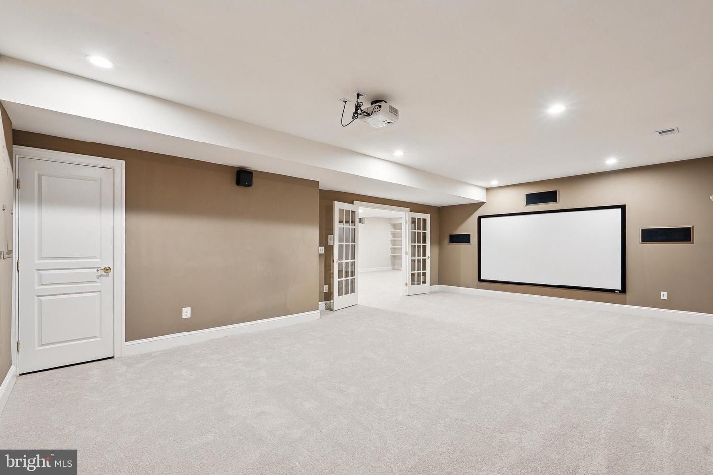 10907 GREAT POINT CT, GREAT FALLS, Virginia 22066, 5 Bedrooms Bedrooms, ,4 BathroomsBathrooms,Residential,For sale,10907 GREAT POINT CT,VAFX2274272 MLS # VAFX2274272