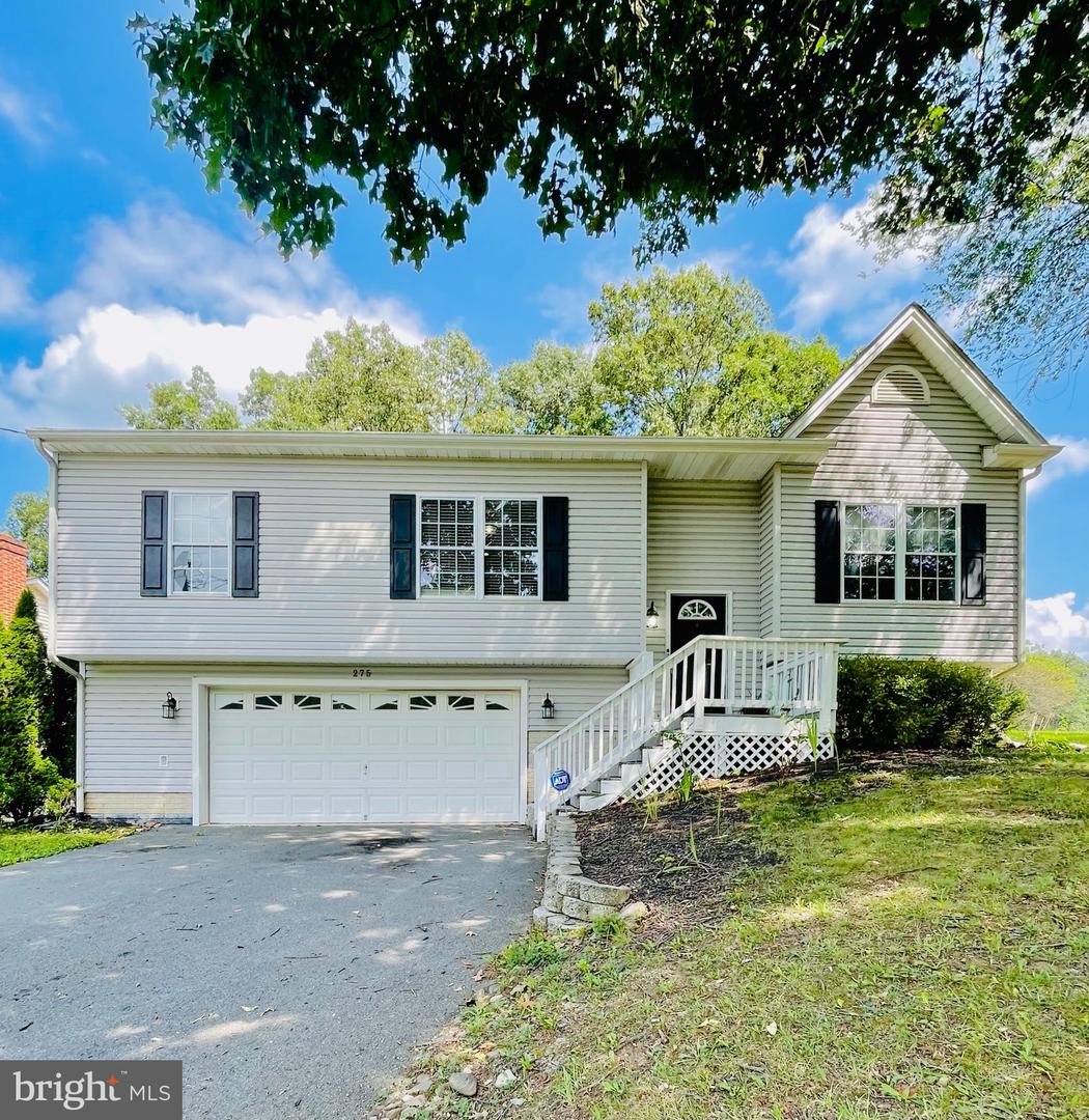 275 GREENWOOD RD, WINCHESTER, Virginia 22602, 3 Bedrooms Bedrooms, 6 Rooms Rooms,3 BathroomsBathrooms,Residential,For sale,275 GREENWOOD RD,VAFV2037364 MLS # VAFV2037364