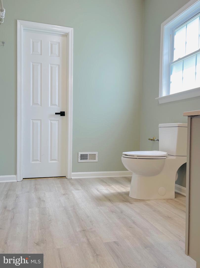 275 GREENWOOD RD, WINCHESTER, Virginia 22602, 3 Bedrooms Bedrooms, 6 Rooms Rooms,3 BathroomsBathrooms,Residential,For sale,275 GREENWOOD RD,VAFV2037364 MLS # VAFV2037364