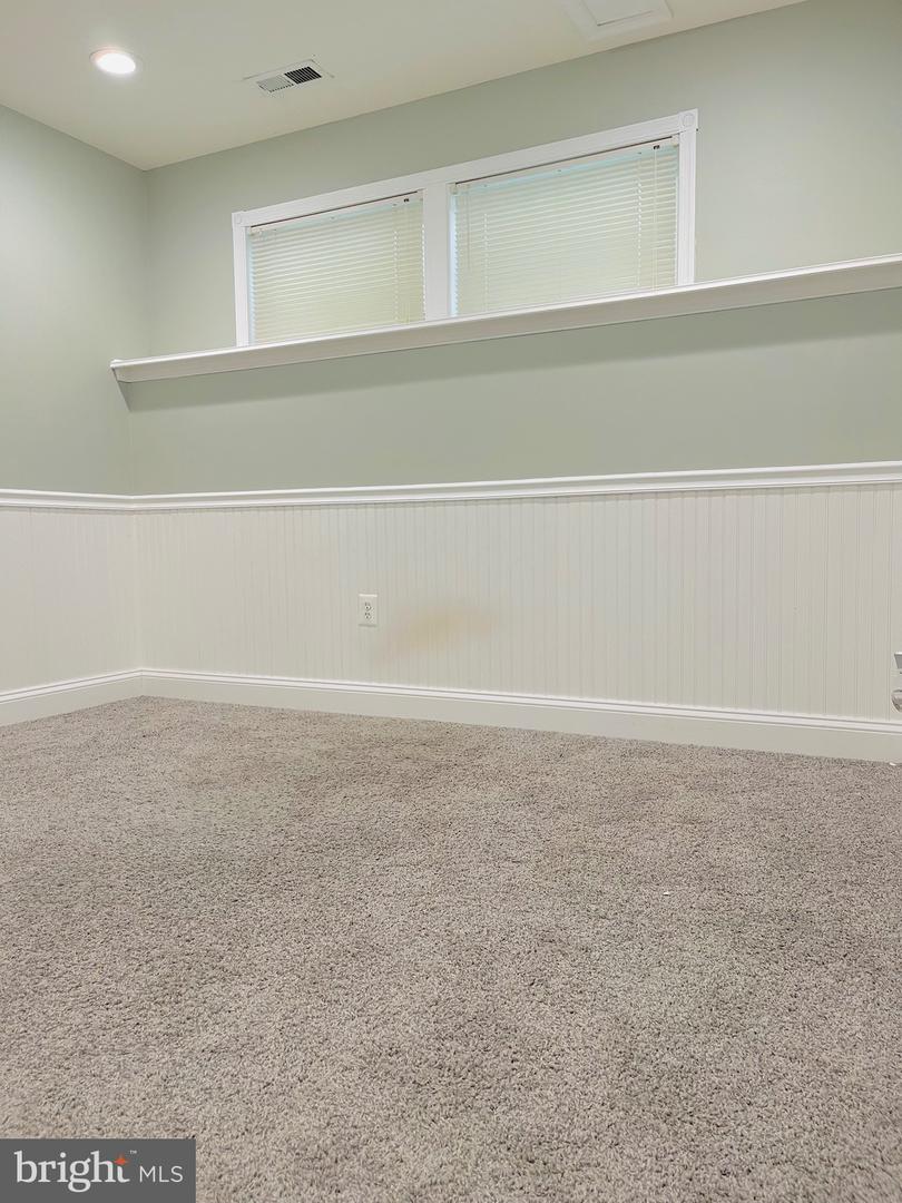 275 GREENWOOD RD, WINCHESTER, Virginia 22602, 3 Bedrooms Bedrooms, 6 Rooms Rooms,3 BathroomsBathrooms,Residential,For sale,275 GREENWOOD RD,VAFV2037364 MLS # VAFV2037364