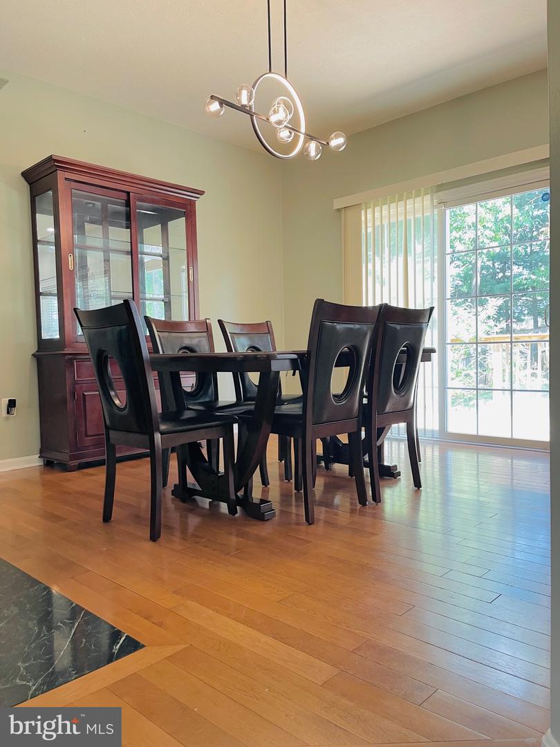 275 GREENWOOD RD, WINCHESTER, Virginia 22602, 3 Bedrooms Bedrooms, 6 Rooms Rooms,3 BathroomsBathrooms,Residential,For sale,275 GREENWOOD RD,VAFV2037364 MLS # VAFV2037364