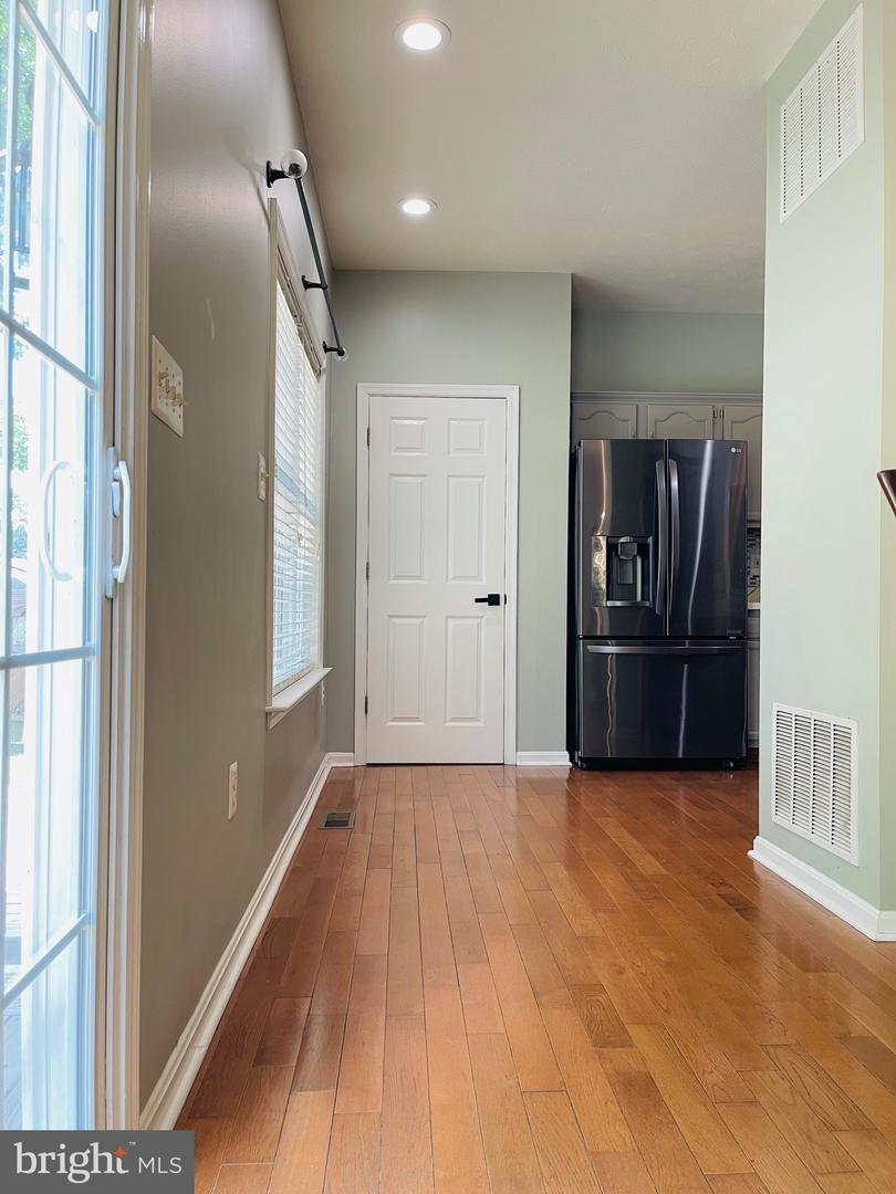 275 GREENWOOD RD, WINCHESTER, Virginia 22602, 3 Bedrooms Bedrooms, 6 Rooms Rooms,3 BathroomsBathrooms,Residential,For sale,275 GREENWOOD RD,VAFV2037364 MLS # VAFV2037364