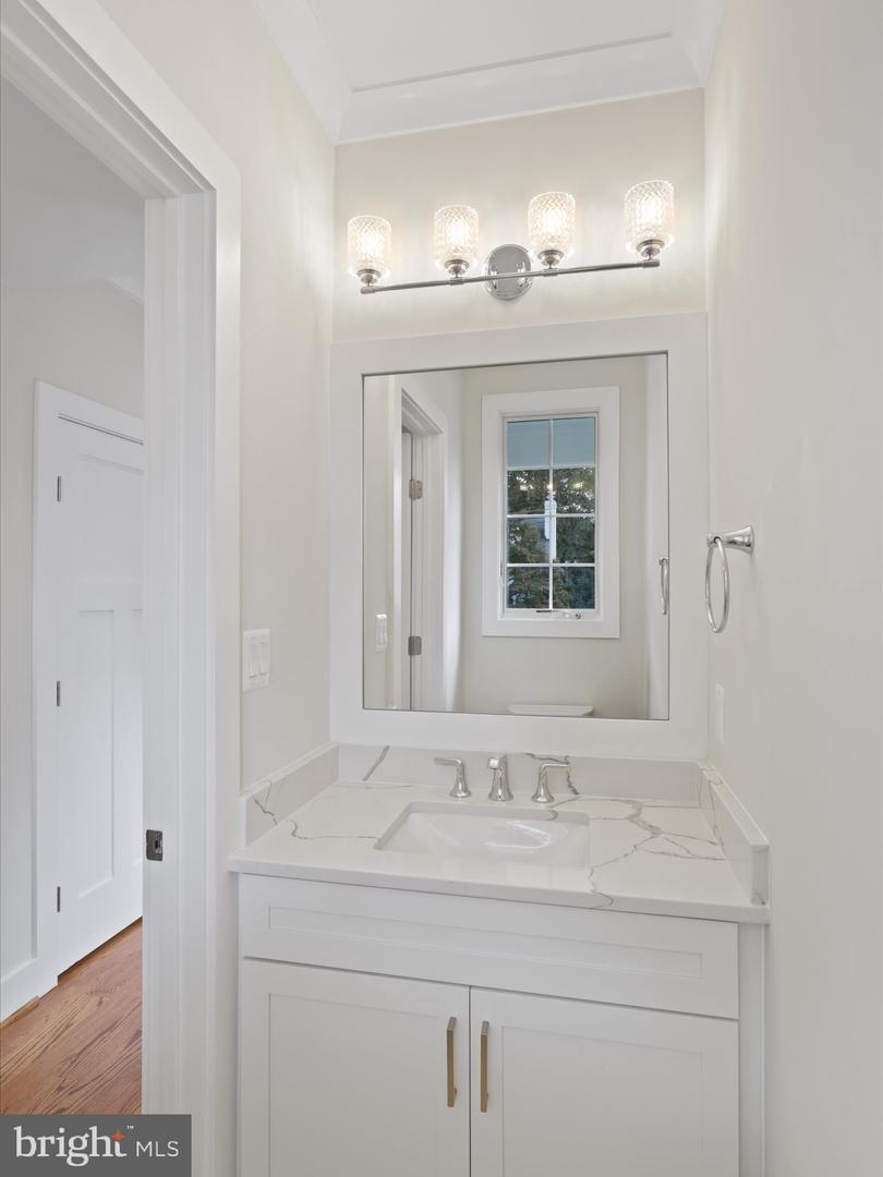 2127 N TROY ST, ARLINGTON, Virginia 22201, 4 Bedrooms Bedrooms, ,3 BathroomsBathrooms,Residential,For sale,2127 N TROY ST,VAAR2064932 MLS # VAAR2064932