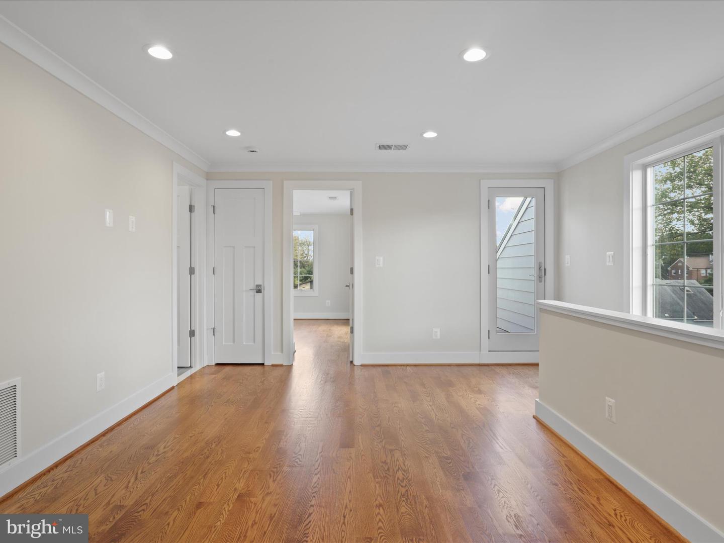 2127 N TROY ST, ARLINGTON, Virginia 22201, 4 Bedrooms Bedrooms, ,3 BathroomsBathrooms,Residential,For sale,2127 N TROY ST,VAAR2064932 MLS # VAAR2064932