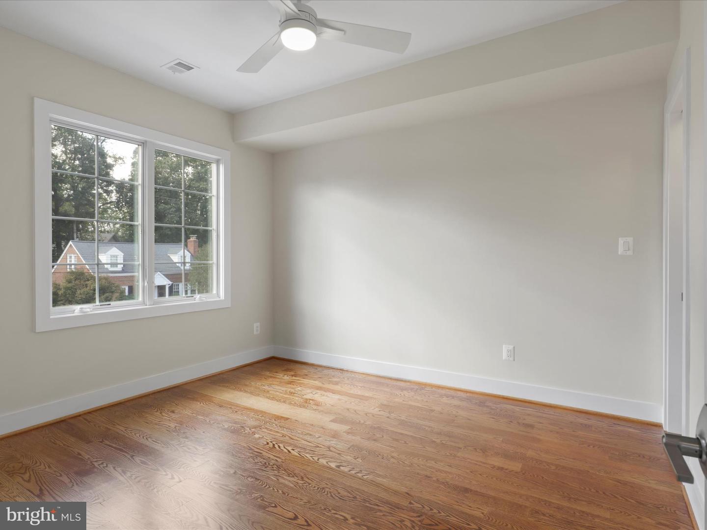 2127 N TROY ST, ARLINGTON, Virginia 22201, 4 Bedrooms Bedrooms, ,3 BathroomsBathrooms,Residential,For sale,2127 N TROY ST,VAAR2064932 MLS # VAAR2064932