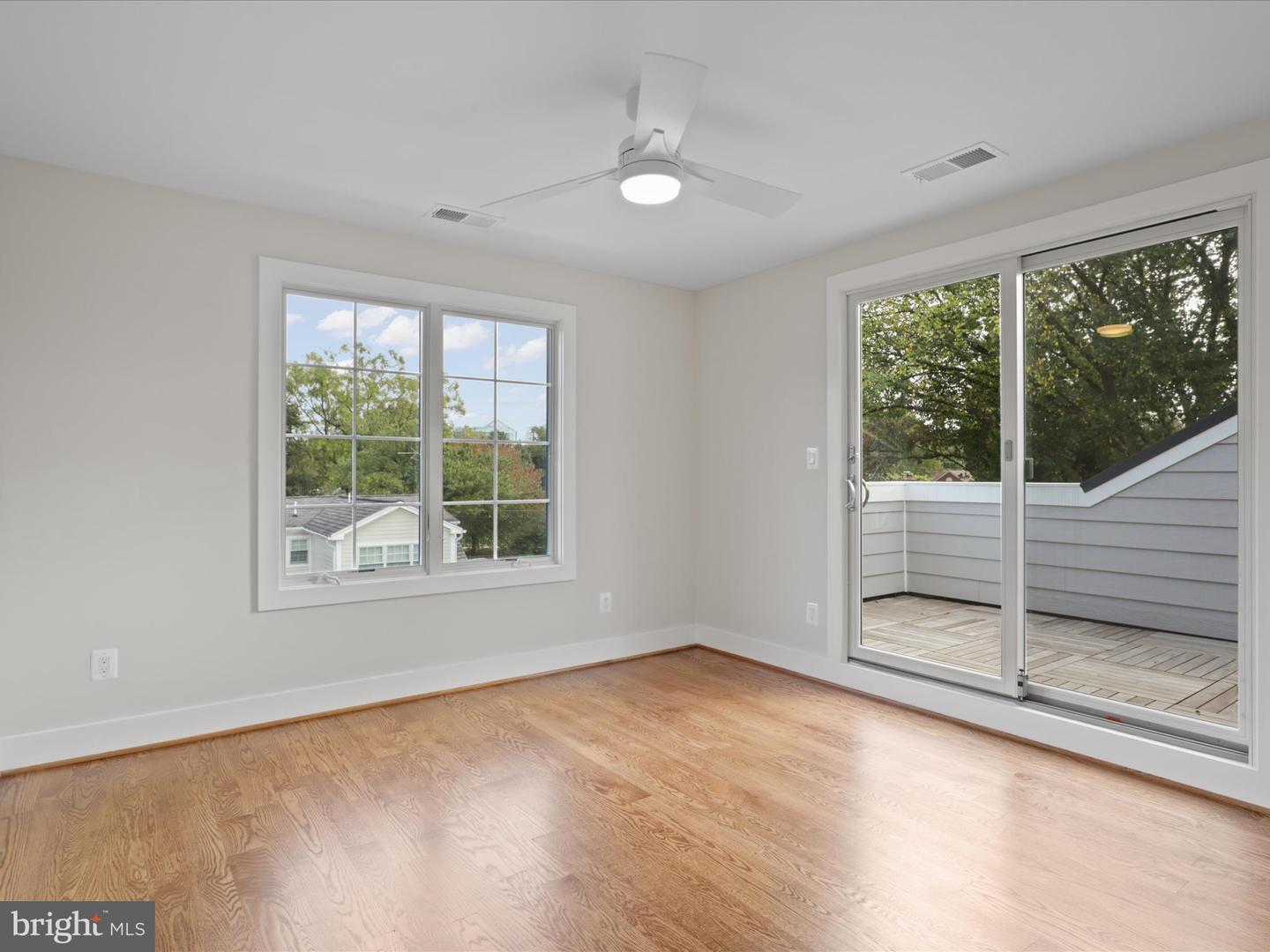 2127 N TROY ST, ARLINGTON, Virginia 22201, 4 Bedrooms Bedrooms, ,3 BathroomsBathrooms,Residential,For sale,2127 N TROY ST,VAAR2064932 MLS # VAAR2064932