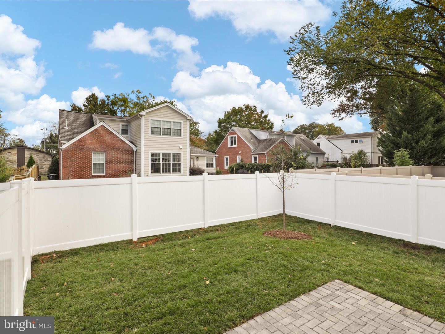 2127 N TROY ST, ARLINGTON, Virginia 22201, 4 Bedrooms Bedrooms, ,3 BathroomsBathrooms,Residential,For sale,2127 N TROY ST,VAAR2064932 MLS # VAAR2064932