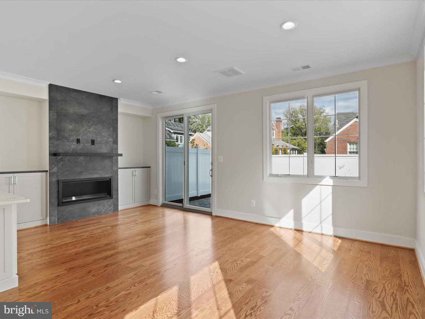 2127 N TROY ST, ARLINGTON, Virginia 22201, 4 Bedrooms Bedrooms, ,3 BathroomsBathrooms,Residential,For sale,2127 N TROY ST,VAAR2064932 MLS # VAAR2064932