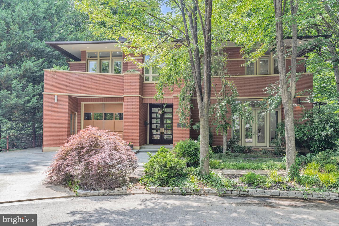 2807 CHESTERFIELD PL NW, WASHINGTON, District Of Columbia 20008, 5 Bedrooms Bedrooms, ,5 BathroomsBathrooms,Residential,For sale,2807 CHESTERFIELD PL NW,DCDC2227070 MLS # DCDC2227070