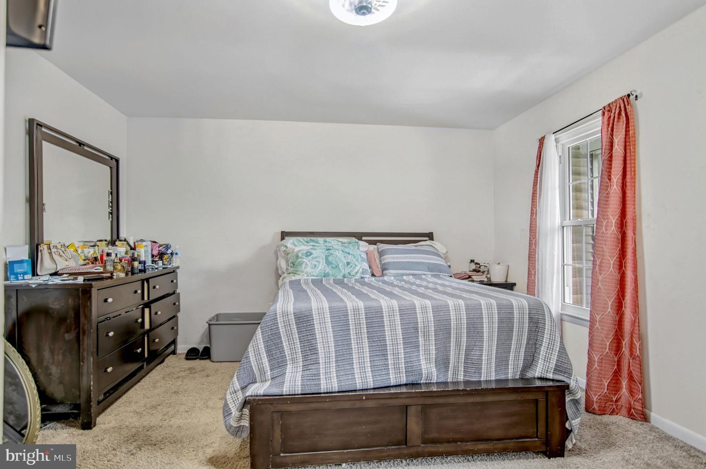 15007 CATALPA CT, WOODBRIDGE, Virginia 22193, 3 Bedrooms Bedrooms, ,2 BathroomsBathrooms,Residential,For sale,15007 CATALPA CT,VAPW2106002 MLS # VAPW2106002