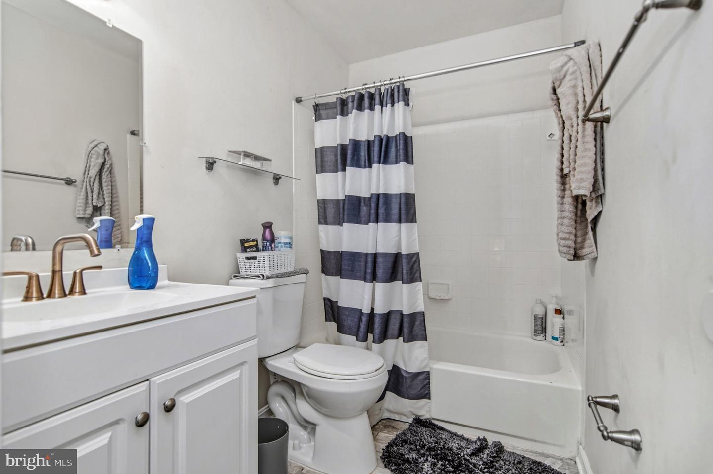 15007 CATALPA CT, WOODBRIDGE, Virginia 22193, 3 Bedrooms Bedrooms, ,2 BathroomsBathrooms,Residential,For sale,15007 CATALPA CT,VAPW2106002 MLS # VAPW2106002