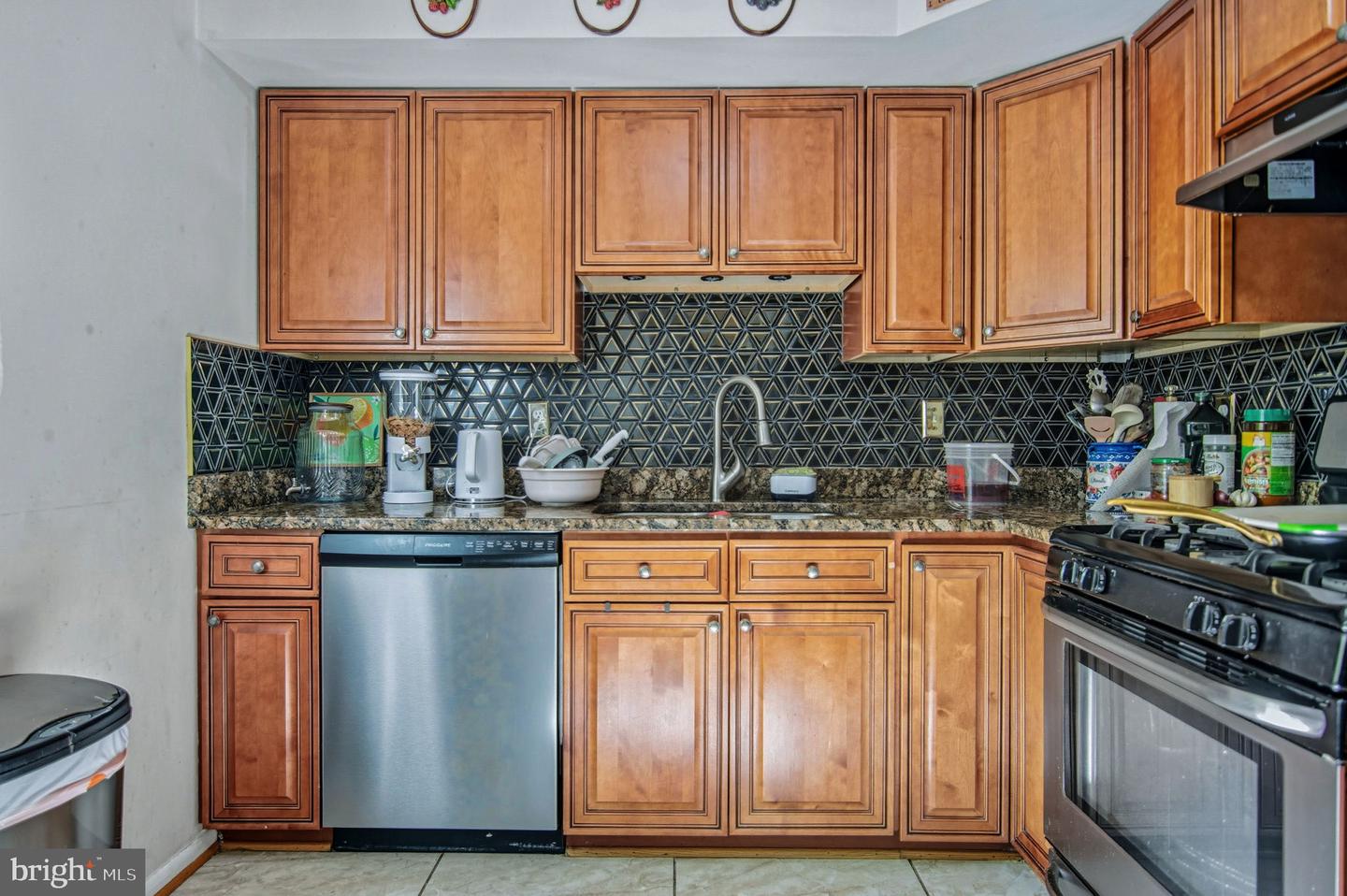 15007 CATALPA CT, WOODBRIDGE, Virginia 22193, 3 Bedrooms Bedrooms, ,2 BathroomsBathrooms,Residential,For sale,15007 CATALPA CT,VAPW2106002 MLS # VAPW2106002