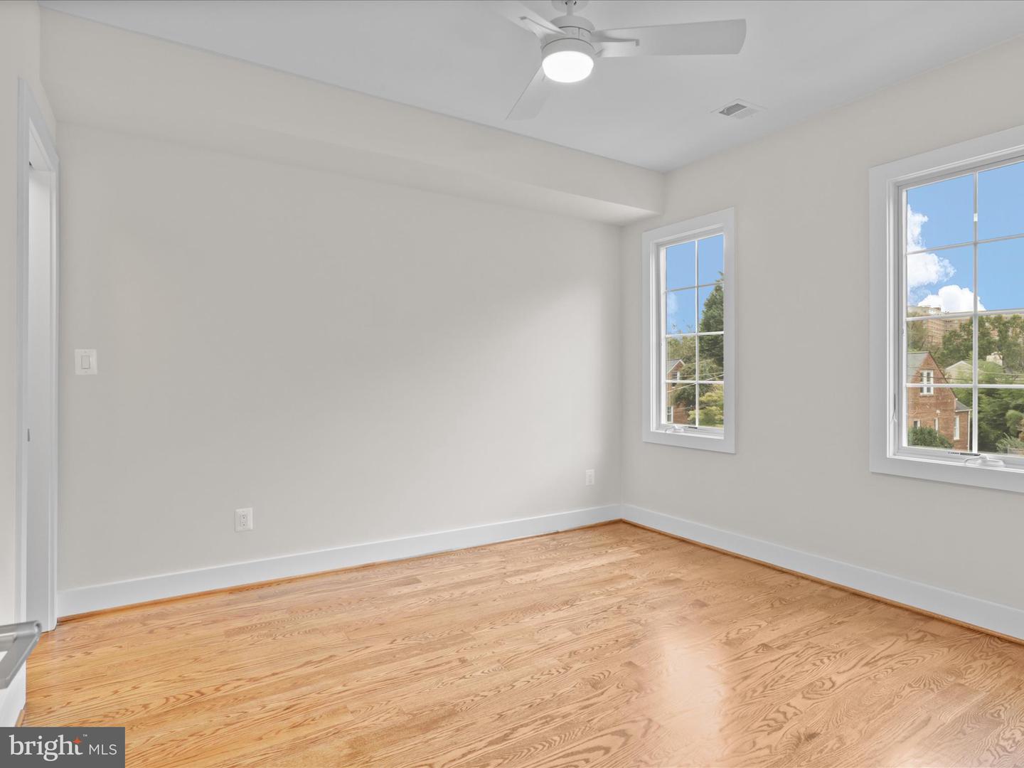 2129 N TROY ST, ARLINGTON, Virginia 22201, 4 Bedrooms Bedrooms, ,3 BathroomsBathrooms,Residential,For sale,2129 N TROY ST,VAAR2064934 MLS # VAAR2064934