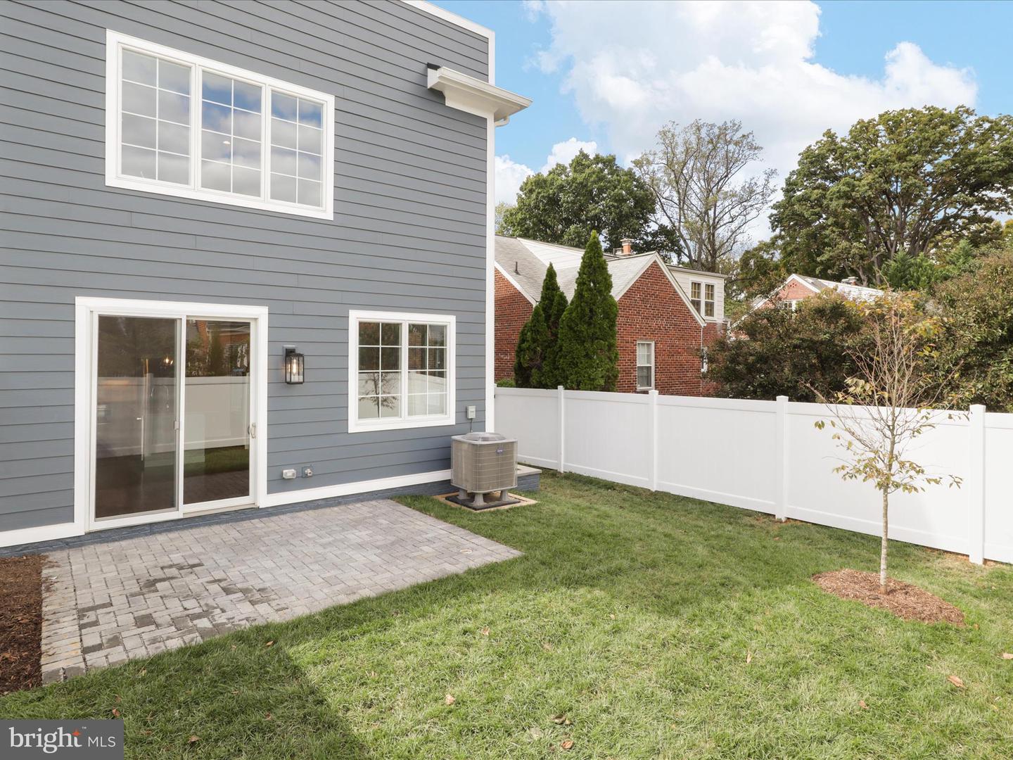 2129 N TROY ST, ARLINGTON, Virginia 22201, 4 Bedrooms Bedrooms, ,3 BathroomsBathrooms,Residential,For sale,2129 N TROY ST,VAAR2064934 MLS # VAAR2064934