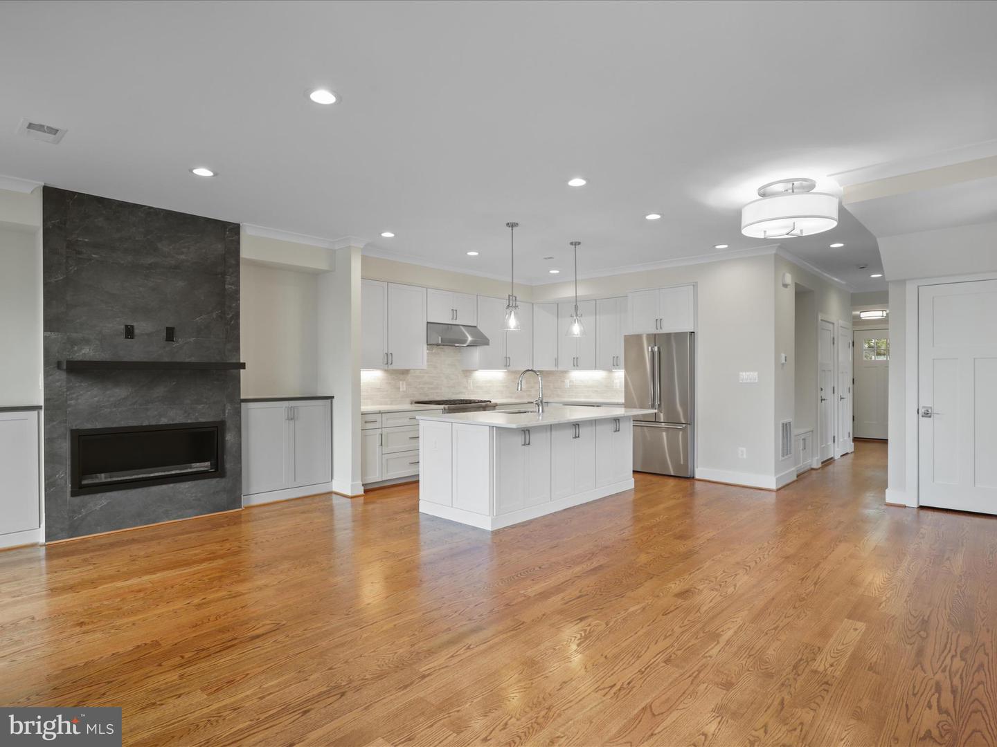 2129 N TROY ST, ARLINGTON, Virginia 22201, 4 Bedrooms Bedrooms, ,3 BathroomsBathrooms,Residential,For sale,2129 N TROY ST,VAAR2064934 MLS # VAAR2064934