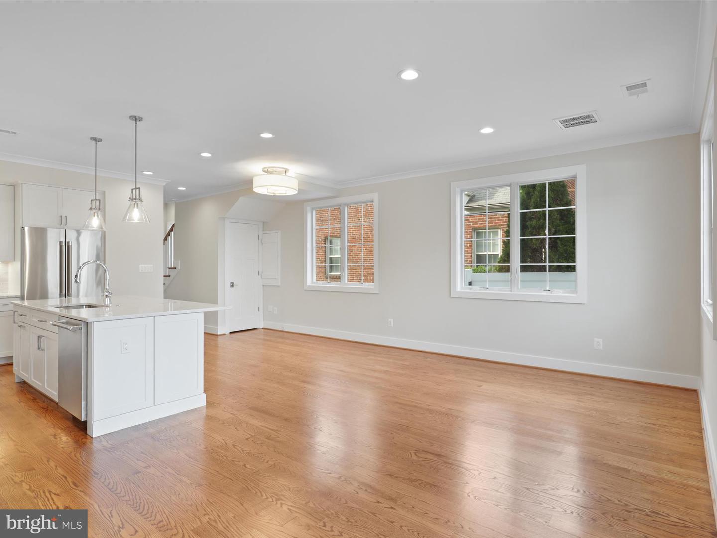 2129 N TROY ST, ARLINGTON, Virginia 22201, 4 Bedrooms Bedrooms, ,3 BathroomsBathrooms,Residential,For sale,2129 N TROY ST,VAAR2064934 MLS # VAAR2064934