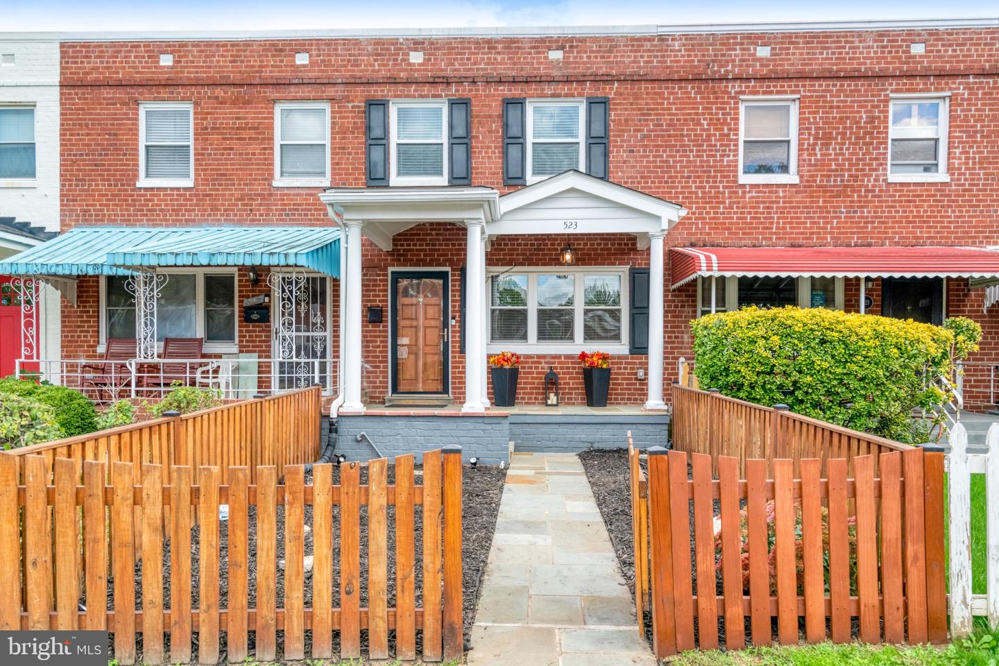 523 DUNCAN AVE, ALEXANDRIA, Virginia 22301, 2 Bedrooms Bedrooms, ,1 BathroomBathrooms,Residential,For sale,523 DUNCAN AVE,VAAX2050814 MLS # VAAX2050814