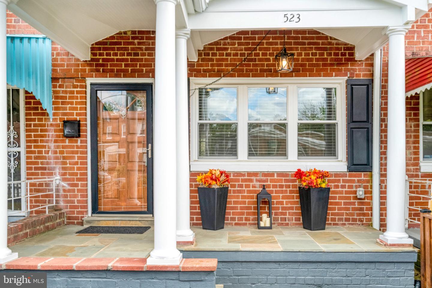 523 DUNCAN AVE, ALEXANDRIA, Virginia 22301, 2 Bedrooms Bedrooms, ,1 BathroomBathrooms,Residential,For sale,523 DUNCAN AVE,VAAX2050814 MLS # VAAX2050814