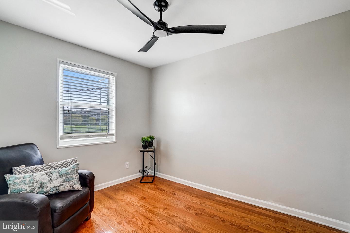 523 DUNCAN AVE, ALEXANDRIA, Virginia 22301, 2 Bedrooms Bedrooms, ,1 BathroomBathrooms,Residential,For sale,523 DUNCAN AVE,VAAX2050814 MLS # VAAX2050814