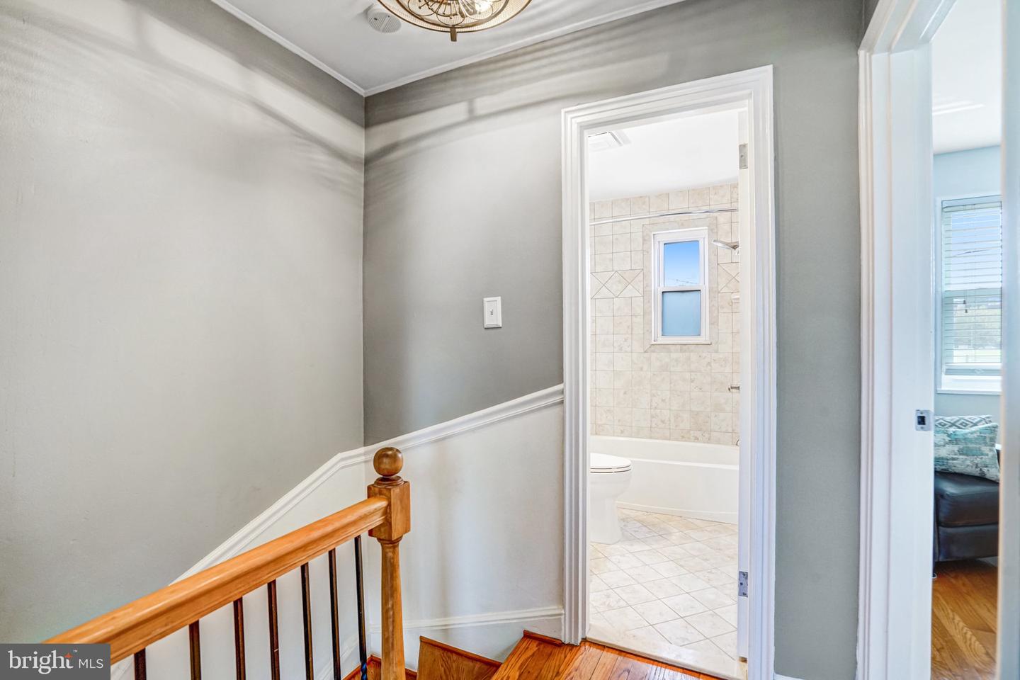 523 DUNCAN AVE, ALEXANDRIA, Virginia 22301, 2 Bedrooms Bedrooms, ,1 BathroomBathrooms,Residential,For sale,523 DUNCAN AVE,VAAX2050814 MLS # VAAX2050814