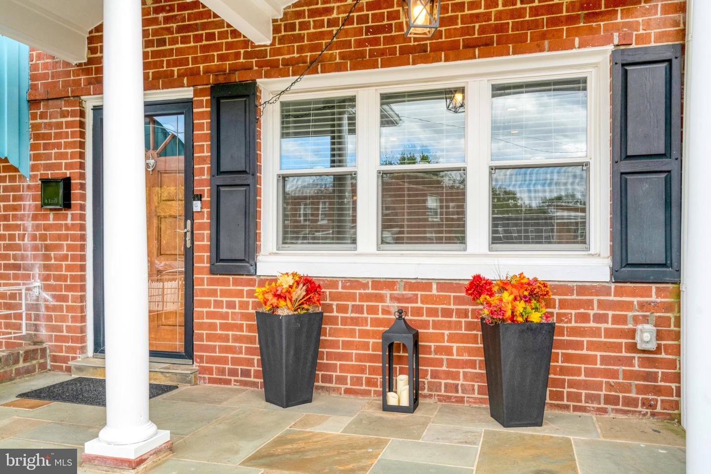 523 DUNCAN AVE, ALEXANDRIA, Virginia 22301, 2 Bedrooms Bedrooms, ,1 BathroomBathrooms,Residential,For sale,523 DUNCAN AVE,VAAX2050814 MLS # VAAX2050814
