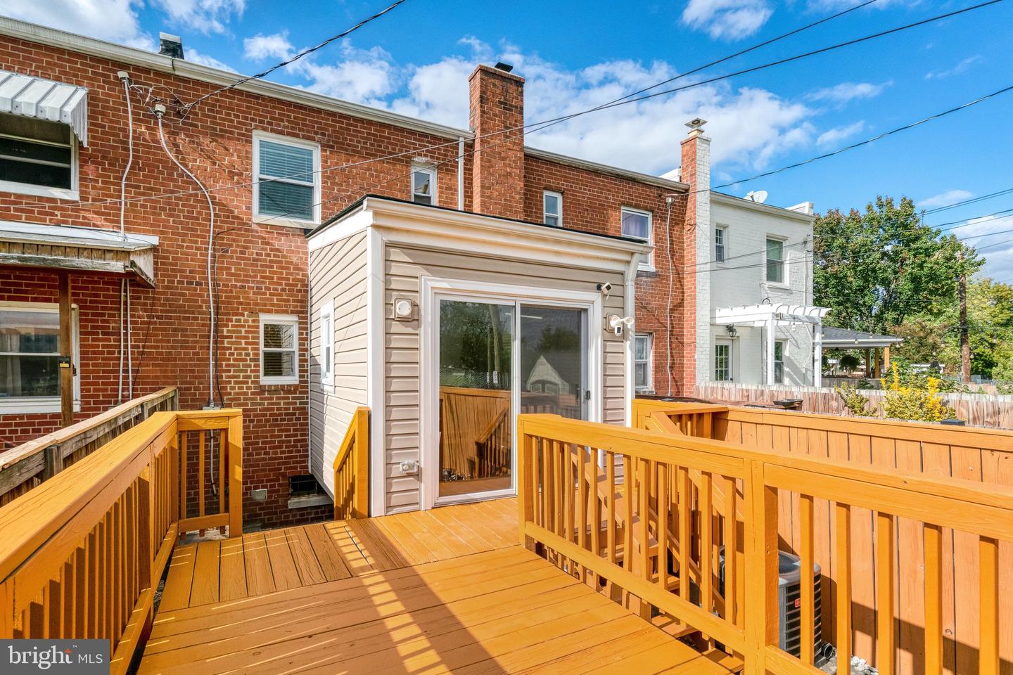 523 DUNCAN AVE, ALEXANDRIA, Virginia 22301, 2 Bedrooms Bedrooms, ,1 BathroomBathrooms,Residential,For sale,523 DUNCAN AVE,VAAX2050814 MLS # VAAX2050814