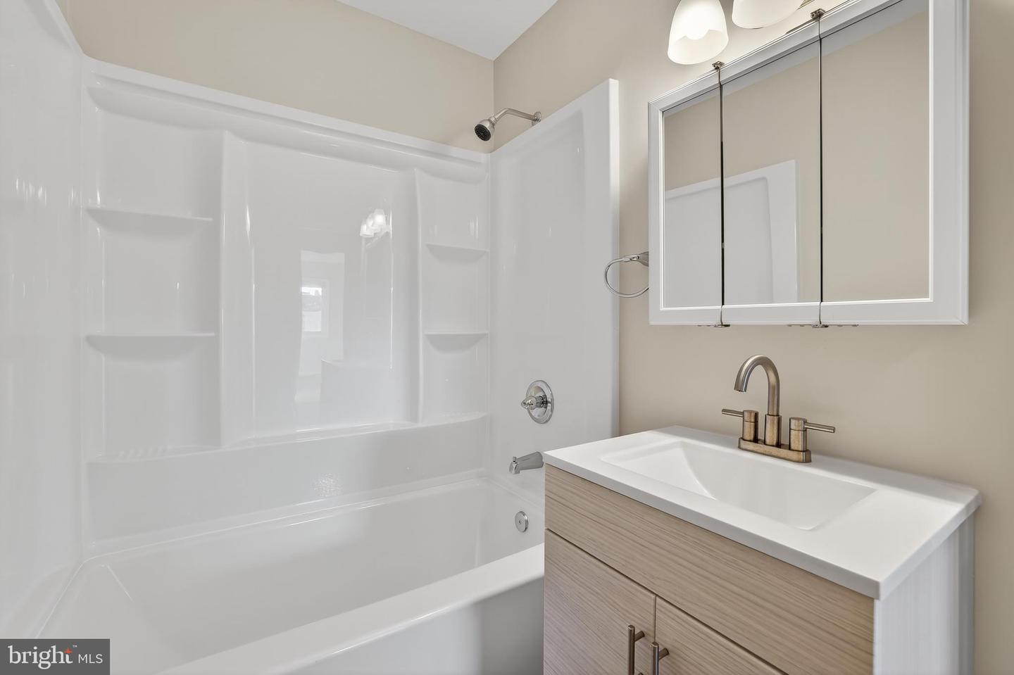 147 HUGHEY CT, FREDERICKSBURG, Virginia 22401, 2 Bedrooms Bedrooms, ,1 BathroomBathrooms,Residential,For sale,147 HUGHEY CT,VAFB2009110 MLS # VAFB2009110