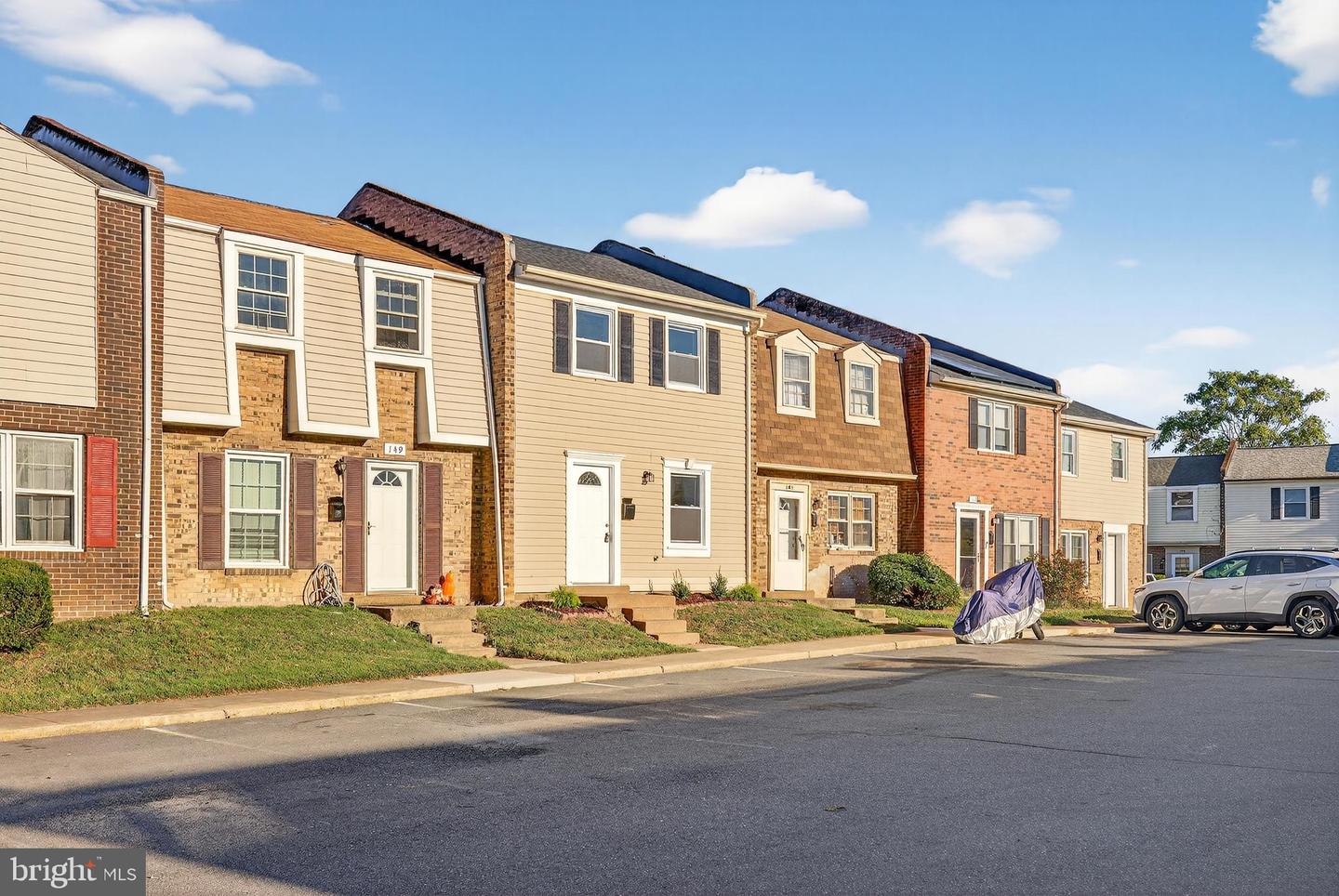 147 HUGHEY CT, FREDERICKSBURG, Virginia 22401, 2 Bedrooms Bedrooms, ,1 BathroomBathrooms,Residential,For sale,147 HUGHEY CT,VAFB2009110 MLS # VAFB2009110