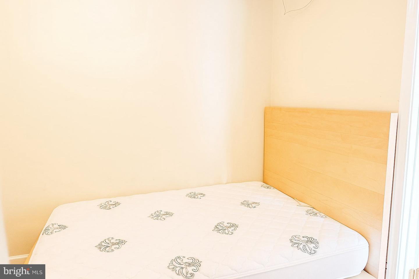 1121 ARLINGTON BLVD #503, ARLINGTON, Virginia 22209, 1 Bedroom Bedrooms, ,1 BathroomBathrooms,Residential,For sale,1121 ARLINGTON BLVD #503,VAAR2064940 MLS # VAAR2064940